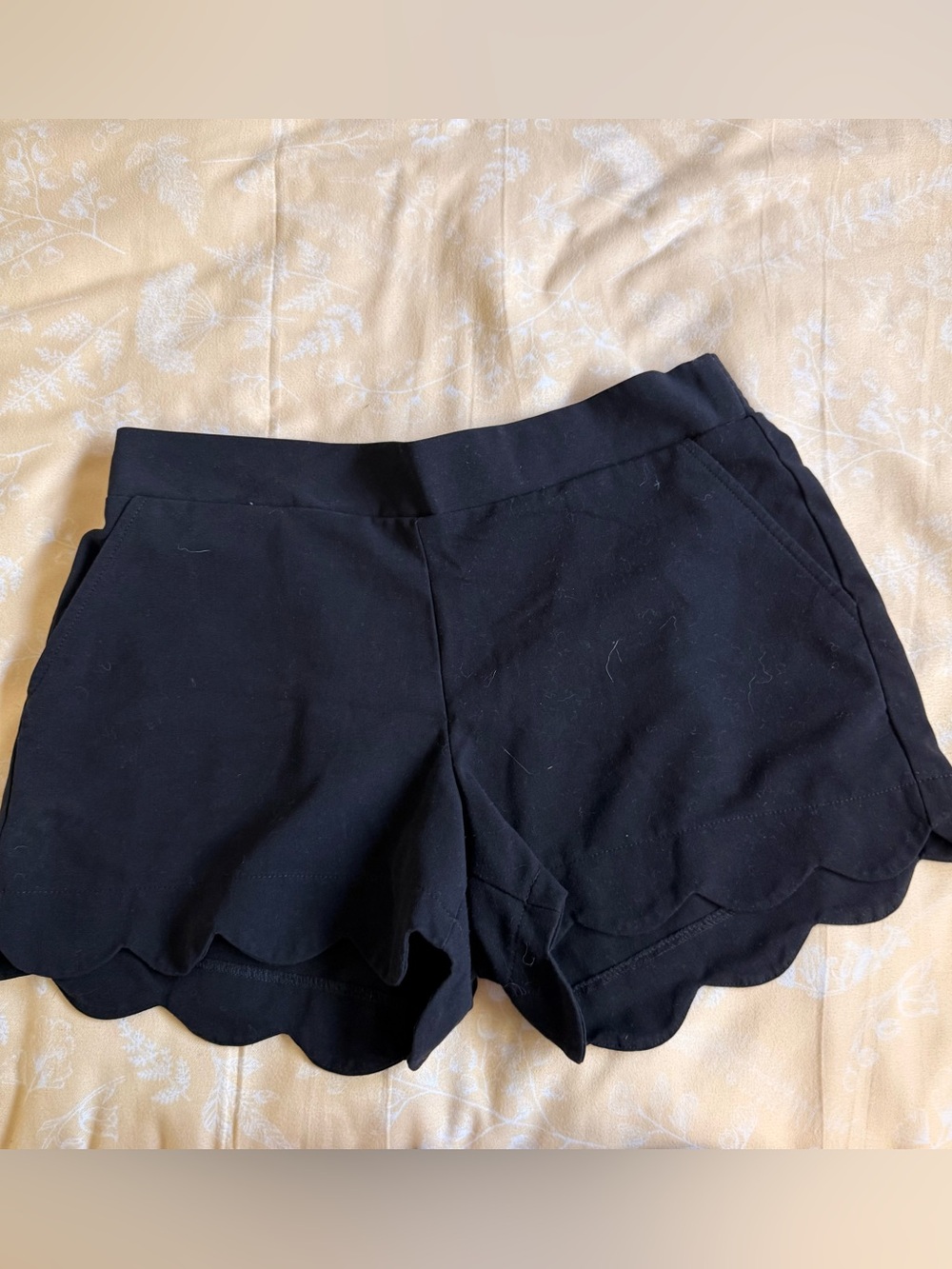 Byer California Black Scallop-Hem High Waist Shorts